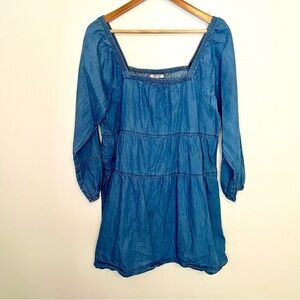 Chambray Tiered Puff Sleeve Dress